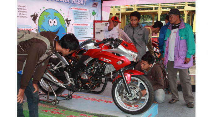 Advance Teknologi  Pada Honda CBR250R yang dilengkapi dengan Combine ABS