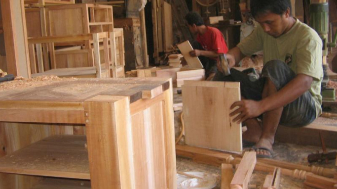 Mebel dan kerajinan Indonesia