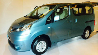 Obral Mobil MPV Pintu Geser Rp150 Jutaan, Tertarik?