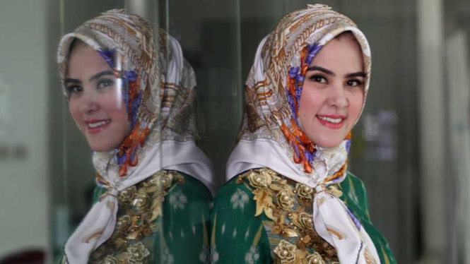 Angel Lelga usai mengisi acara SOS ANTV di Jakarta, Selasa (28/1/2014).