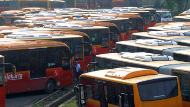 Bus Baru Transjakarta Bermasalah