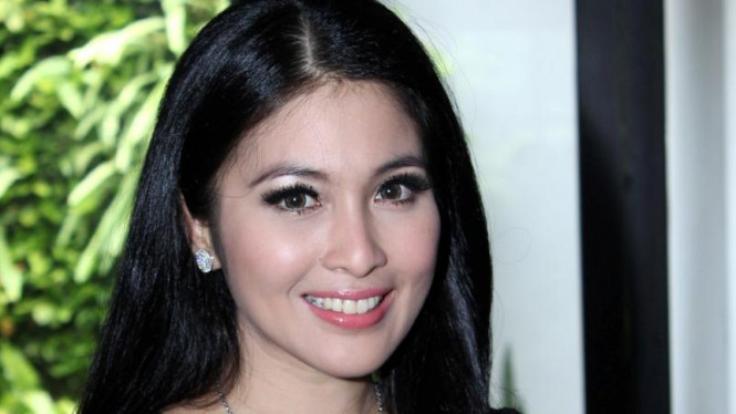 Sandra Dewi
