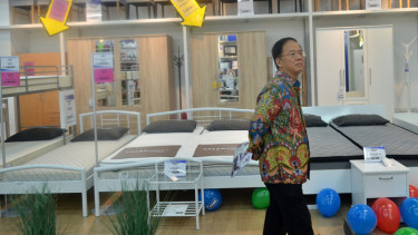  Furniture Store