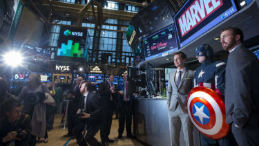 Chris Evans dan Sebastian Stan Film Captain America