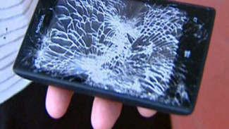 Nokia Lumia 520 Selamatkan Polisi dari Terjangan Peluru