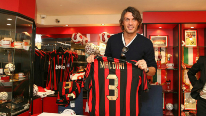 Legenda AC Milan, Paolo Maldini