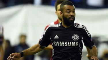 Wingback Chelsea, Ashley Cole.