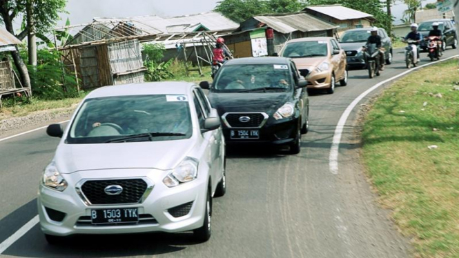 Mobil LCGC Datsun Go+.