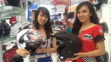 Peluncuran helm NHK dan GM terbaru.