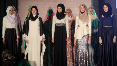 Peragaan Busana Muslim Zalora