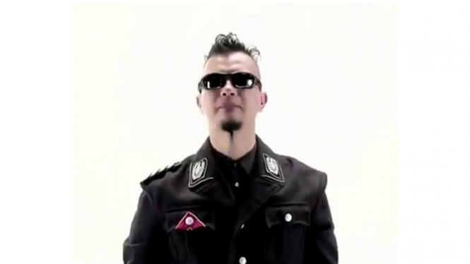 Pemimpin Republik Cinta Management, Ahmad Dhani.
