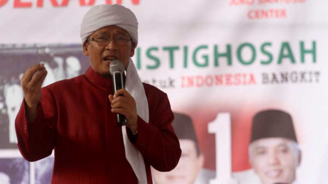 Pendiri Pondok Pesantren Daarut Tauhiid Abdullah Gymnastiar. 