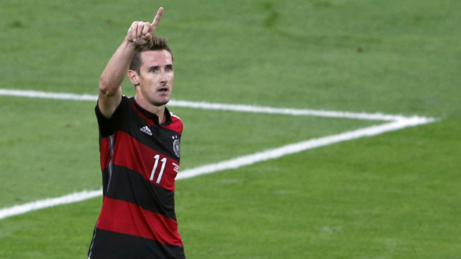Bomber Jerman, Miroslav Klose