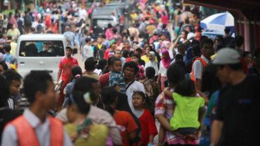Libur Lebaran, Ragunan Dipadati Pengunjung