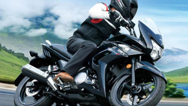Suzuki Inazuma full fairing.
