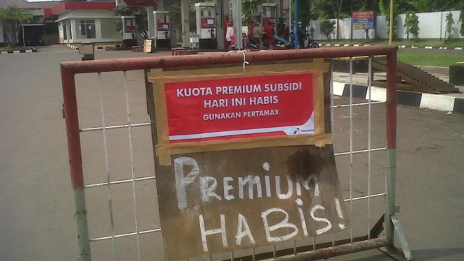 Premium Habis di SPBU Depok