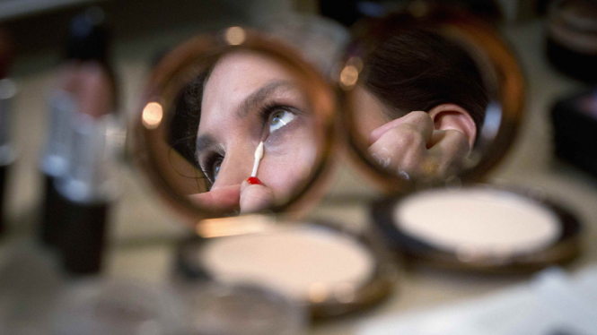 Tren make up di tahun 2018 nanti akan lebih dinamis. 