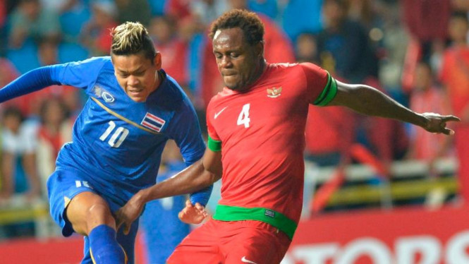 Victor Igbonefo saat membela Timnas Indonesia.