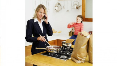 Ilustrasi working mom