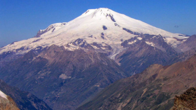 Puncak Jayawijaya, Papua.