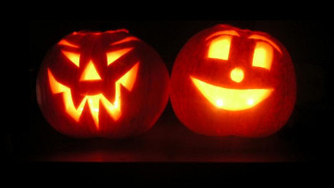 Lentera Jack-o Halloween