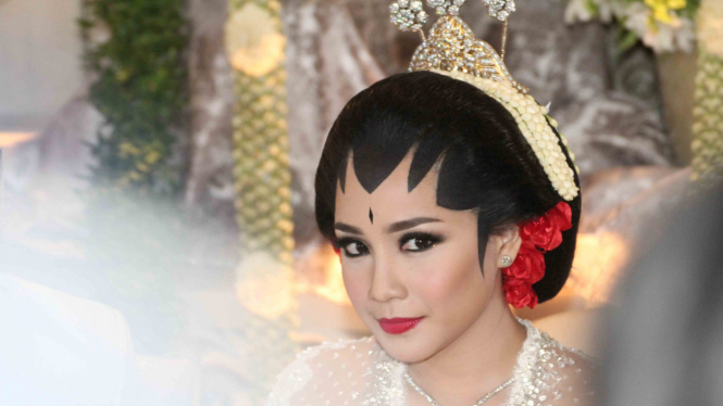 Raffi Ahmad dan Nagita Slavina Gelar Jumpa Pers Usai Akad Nikah