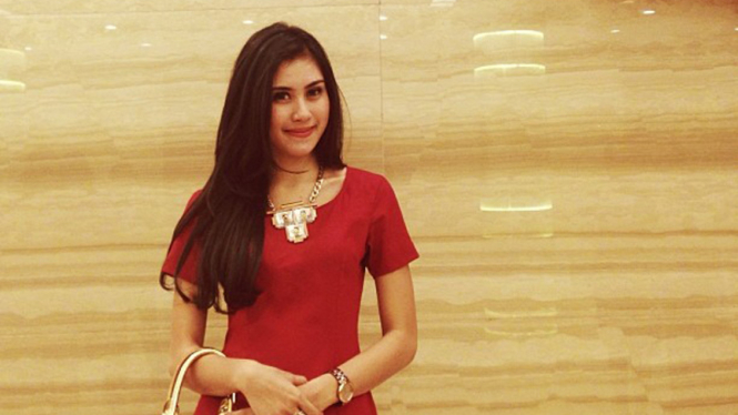 Syahnaz Sadiqah jualan baju