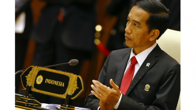 Presiden Joko Widodo menyampaikan sejumlah isu dalam KTT Rusia-ASEAN di Sochi