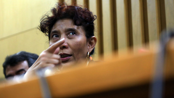 Susi Pudjiastuti di Konfrensi Pers Hasil Layanan Publik oleh KPK