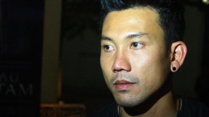 Denny Sumargo