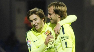 Pemain Barcelona, Sergi Samper dan Ivan Rakitic