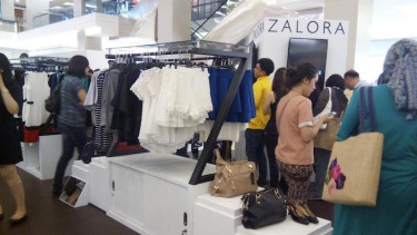 Zalora Shop di Kota Kasablanka