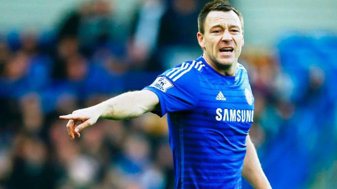 Bek sekaligus kapten Chelsea, John Terry