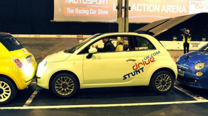 parkir mobil