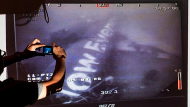 Penemuan badan utama pesawat AirAsia QZ8501 di dasar laut