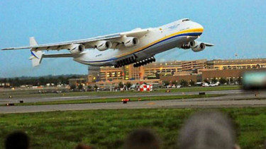 Pesawat Antonov 225.