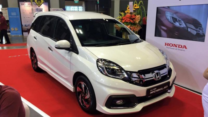 Honda Mobilio.