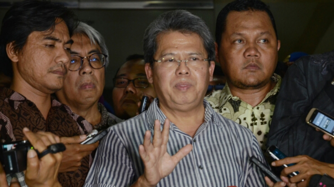Relawan SaveKPK Jenguk Bambang Widjojanto di Bareskrim Mabes Polri