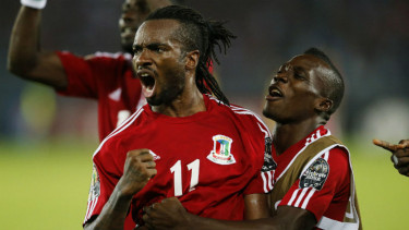 Pemain Equatorial Guinea merayakan gol ke gawang Gabon