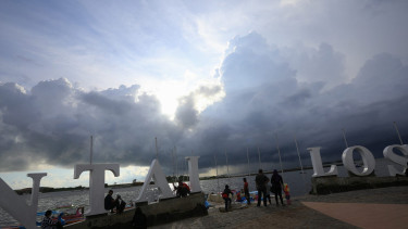 Pantai Losari Makassar