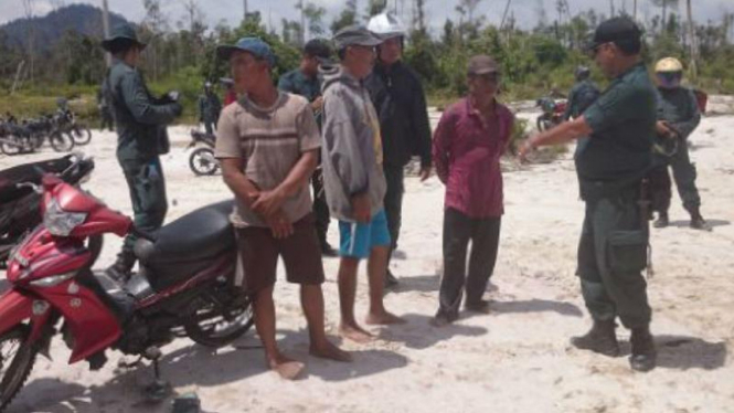 Ilustrasi Penambangan Ilegal Emas  