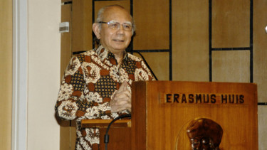 Prof Emil Salim saat berbicara tentang Bung Hatta