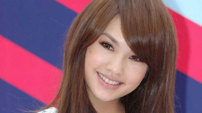 Rainie Yang