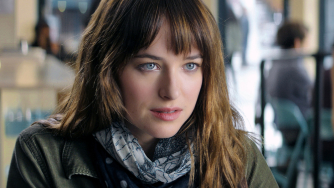 Salah satu adegan di film Fifty Shades of Grey.