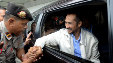 Abraham Samad saat tiba di Makassar