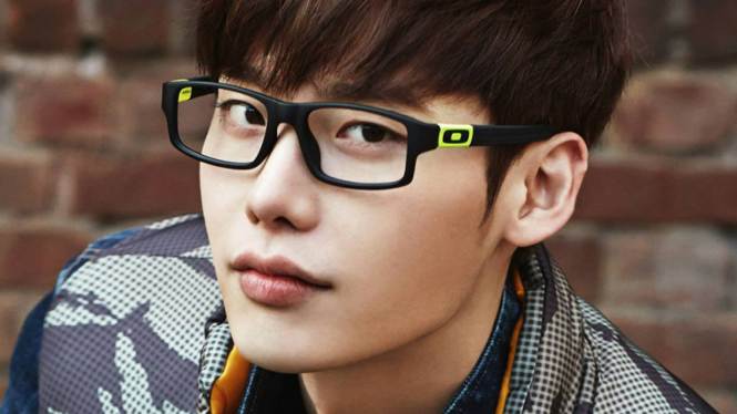 Lee Jong Suk