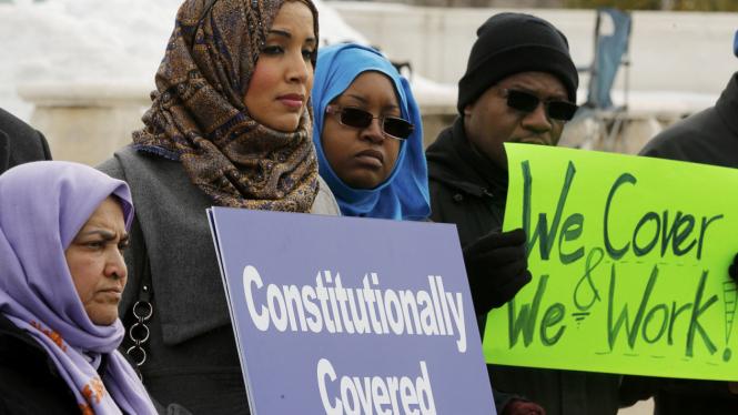 Muslimah berjilbab di Amerika Serikat.