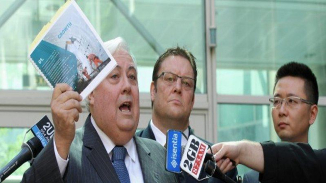 Triliuner sekaligus pemimpin partai Palmer United Party, Clive Palmer