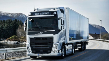 Truk Volvo FH16