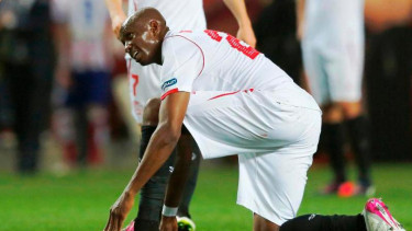 Gelandang Sevilla asal Kamerun, Stephane Mbia